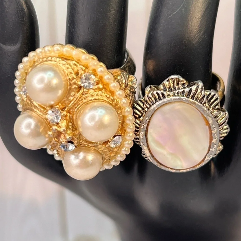 Vintage Rings Lot Gold Silver Pearl Mother of Pearl Adjustable - Picture 3 of 5